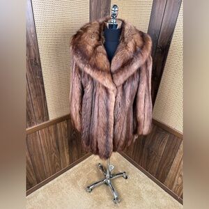 BEAUTIFUL VINTAGE GENUINE RUSSIAN SABLE FUR COAT JACKET SIZE LARGE